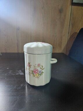 Ceramic Container with lid and flowers design